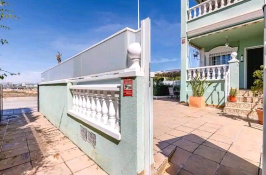 Bungalow Adaptado, Terraza Muy Grande Y Soleada. Гран Алакант Екстериор снимка