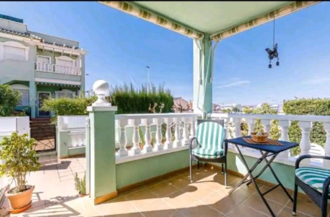 Bungalow Adaptado, Terraza Muy Grande Y Soleada. Гран Алакант Екстериор снимка